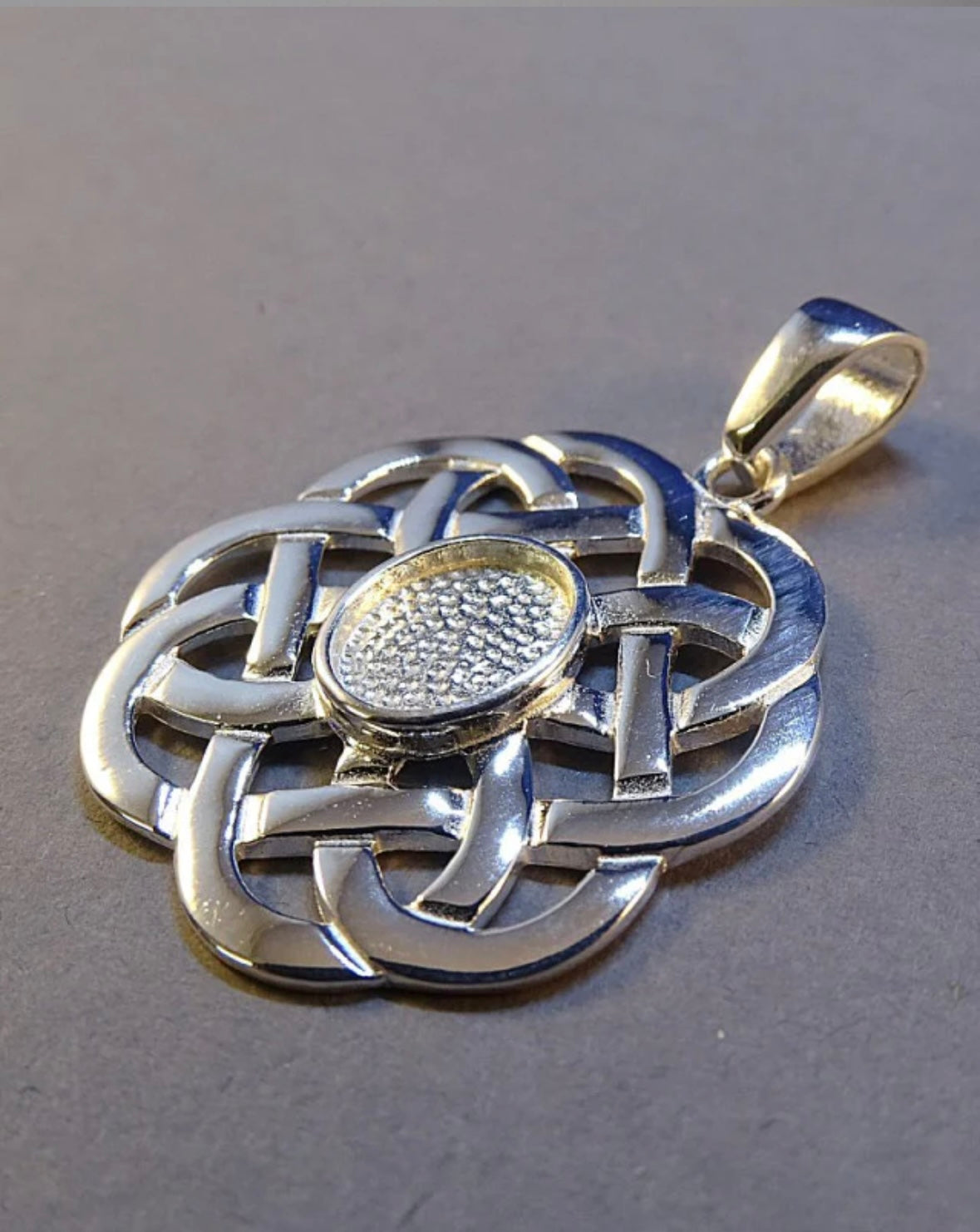Celtic knot Style Keepsake Pendant Setting For 8x6 Stone